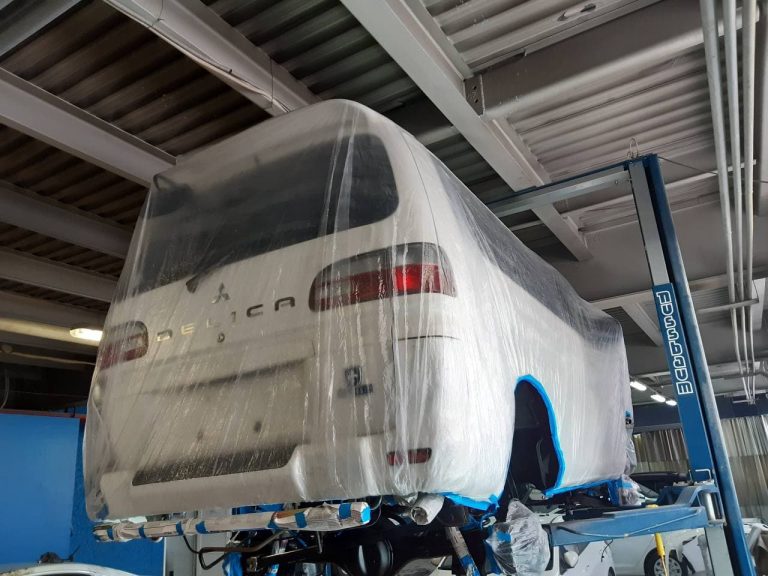 Mitsubishi Delica (белый) — днище после полной обработки